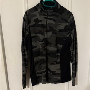 Columbia Black and Gray Camo half zip fleece